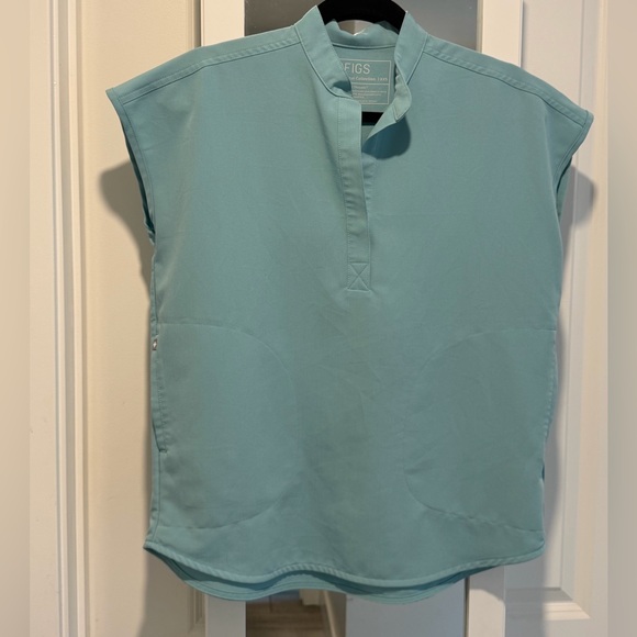 Figs Rafaela Scrub Top - Picture 1 of 3